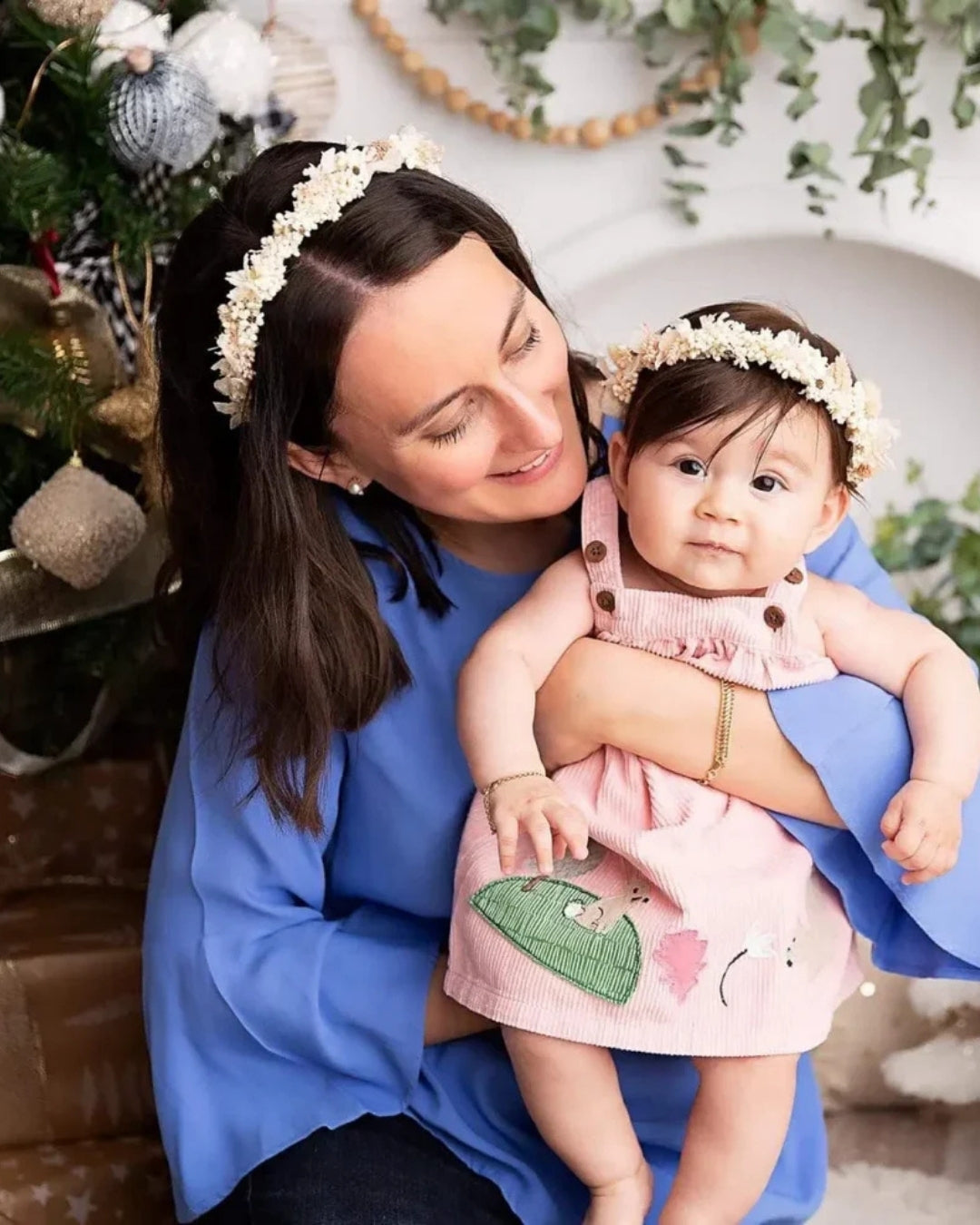 Anne Kız Beyaz Çiçekli Taç